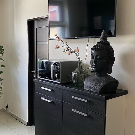 קרלובי וארי Lilly Apartments מראה חיצוני תמונה