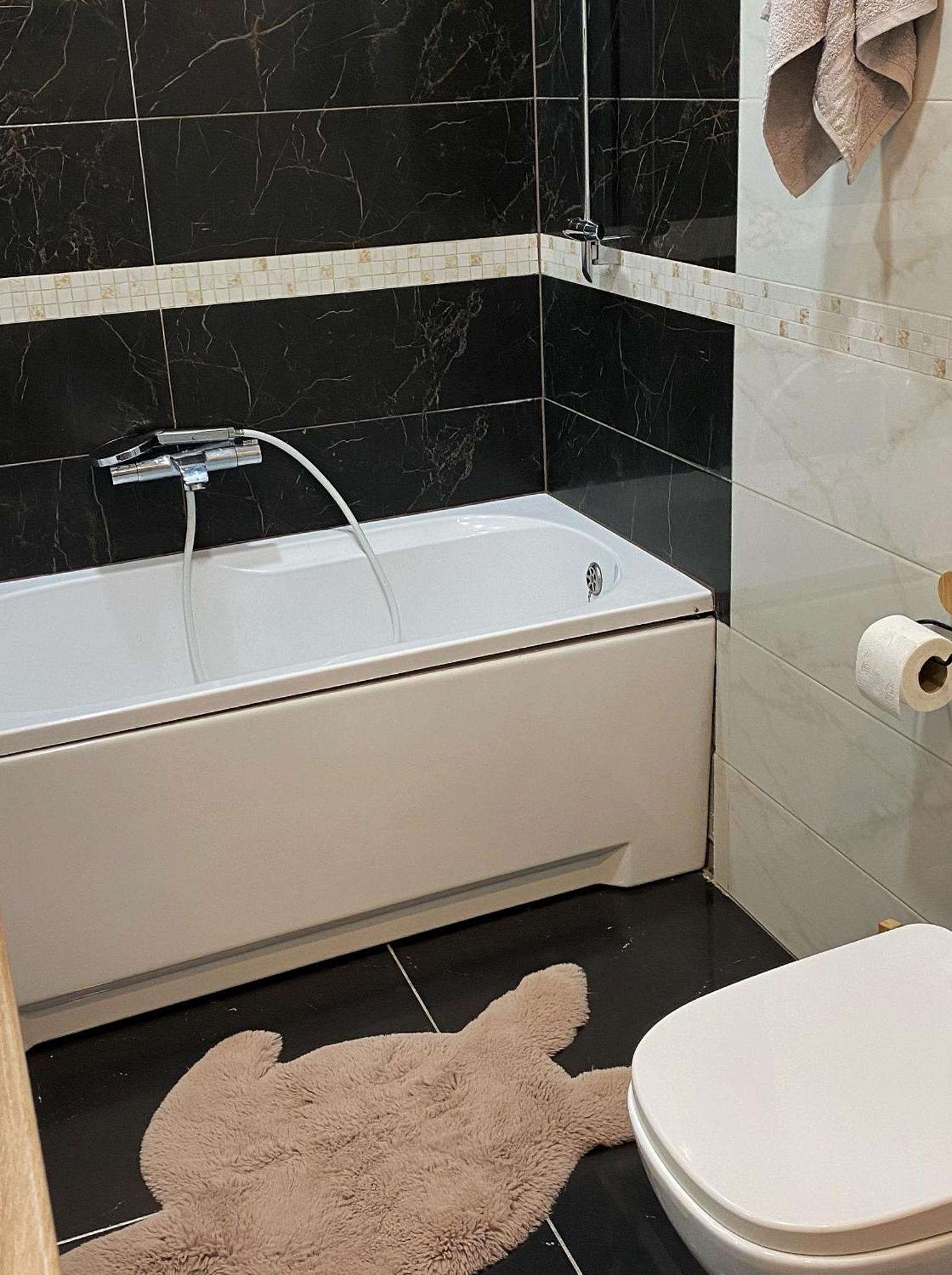 קרלובי וארי Lilly Apartments מראה חיצוני תמונה